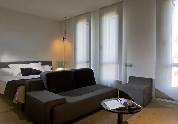 Junior Tek Büyük Yataklı Oda