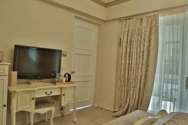 Deluxe Oda, Havuz veya Bahçe Manzaralı
