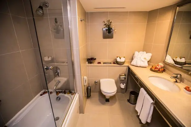 1 çift ​​kişilik yatak SIDE SEA VIEW