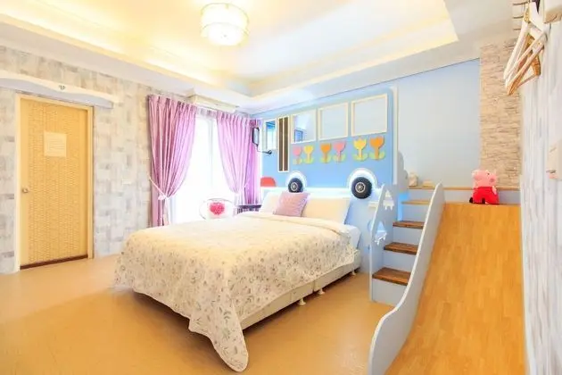 Deluxe Dört Kişilik Oda