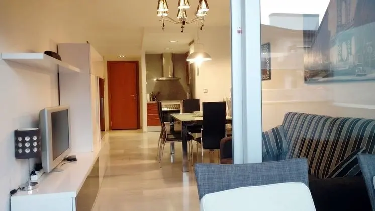 Apart Daire, 1 Yatak Odası, Balkon, Şehir Manzaralı