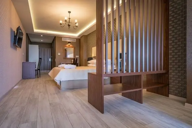 Deluxe Süit, Sıcak Su Havuzu, Kısmi Deniz Manzaralı