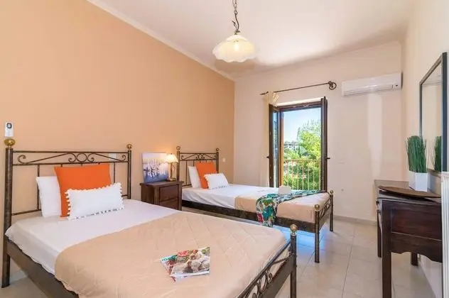 Villa (Andon)