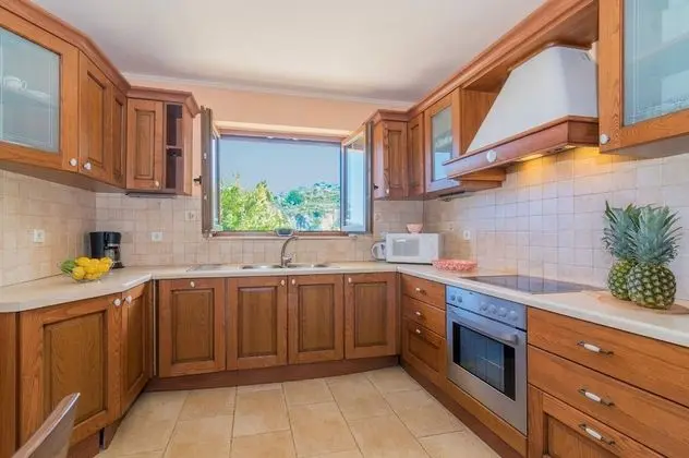 Villa (Andon)