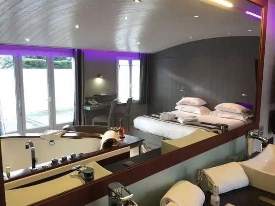 Luxury Süit, 1 Yatak Odası, Sıcak Su Havuzu