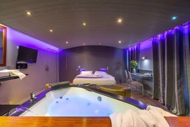 Luxury Süit, 1 Yatak Odası, Sıcak Su Havuzu