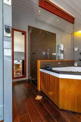 Luxury Süit, 1 Yatak Odası, Sıcak Su Havuzu