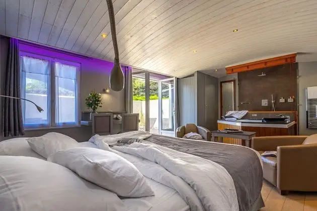 Luxury Süit, 1 Yatak Odası, Sıcak Su Havuzu