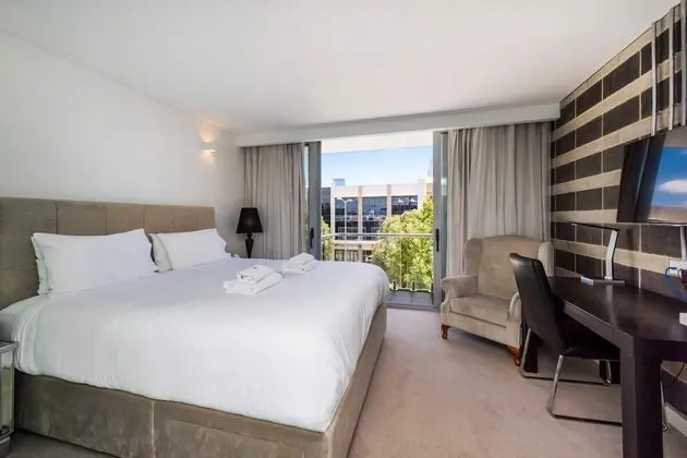 Tek Büyük Yataklı Oda (1 Bedroom)