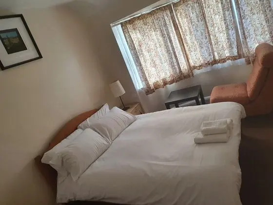Ev