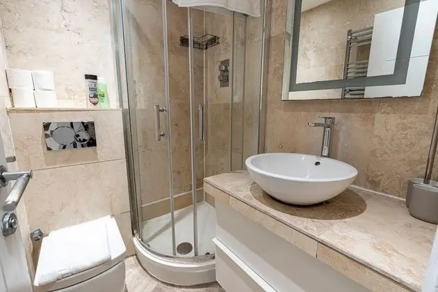 Superior Apart Daire, Banyolu/Duşlu, Şehir Manzaralı