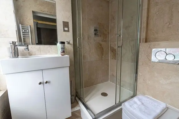 Superior Apart Daire, Banyolu/Duşlu, Şehir Manzaralı