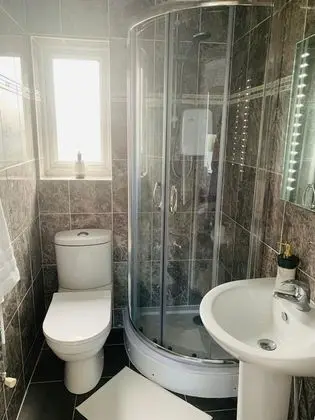 Ev (3 Bedrooms)