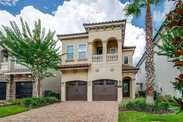 Villa (1080CPINES)