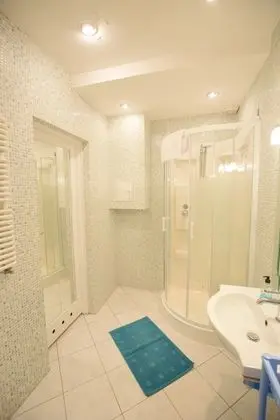 Deluxe Stüdyo Süit