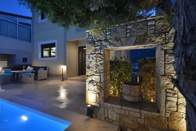 Villa, Kişiye Özel Havuzlu