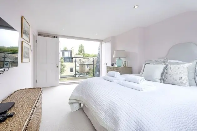 Ev (3 Bedrooms)