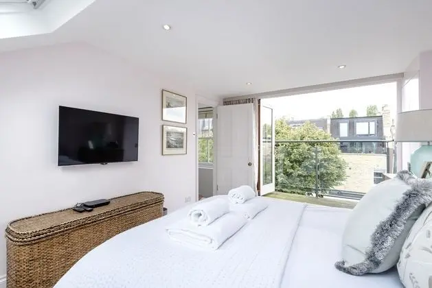 Ev (3 Bedrooms)