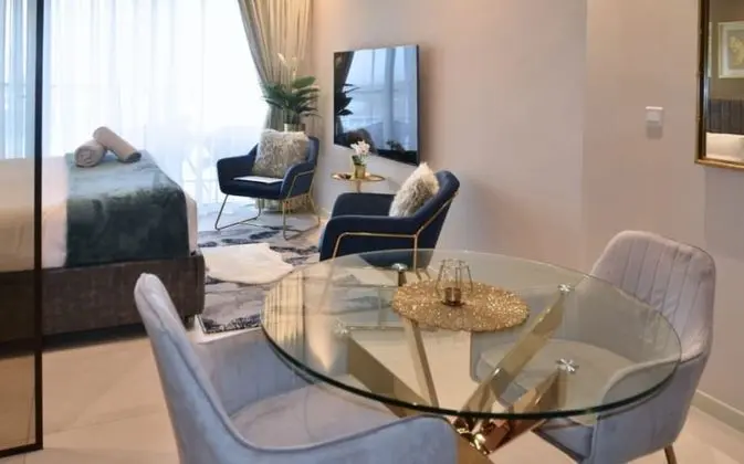 Executive Stüdyo, Balkon, Kanal Manzaralı