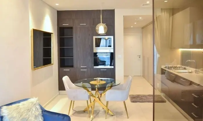 Executive Stüdyo, Balkon, Kanal Manzaralı