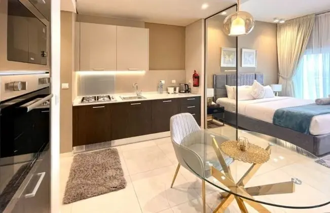 Executive Stüdyo, Balkon, Kanal Manzaralı
