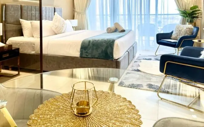 Executive Stüdyo, Balkon, Kanal Manzaralı