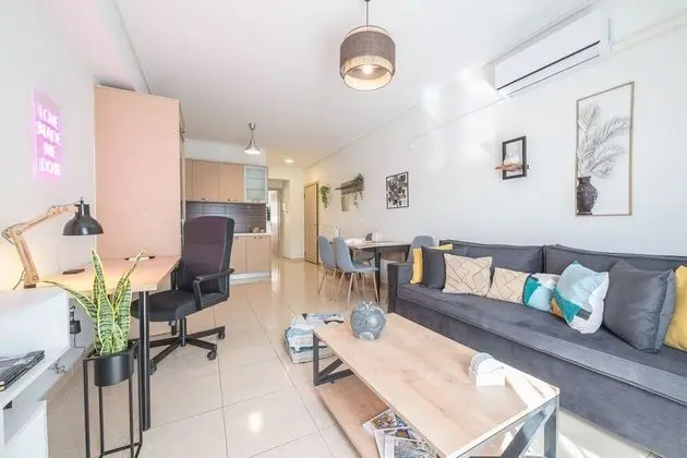 City Tek Büyük Yataklı Oda