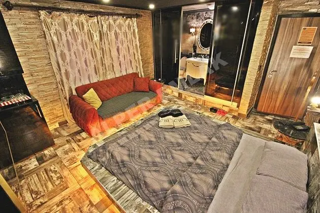 Suite,Jakuzili