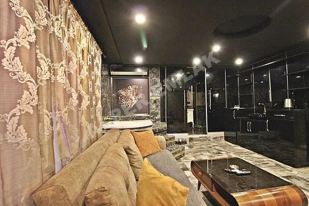 VIP Suit Oda,Şehir Manzaralı,Şömineli ve Jakuzili