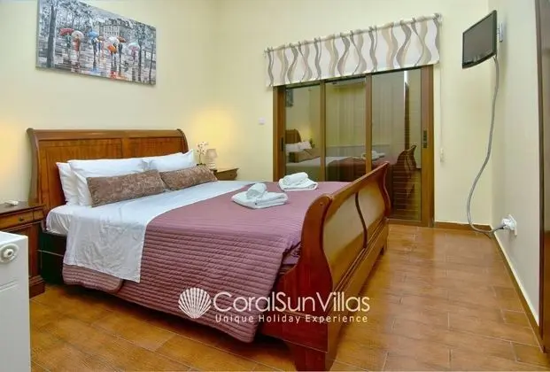 Villa, 6 Yatak Odası, Sigara İçilebilir, Balkon