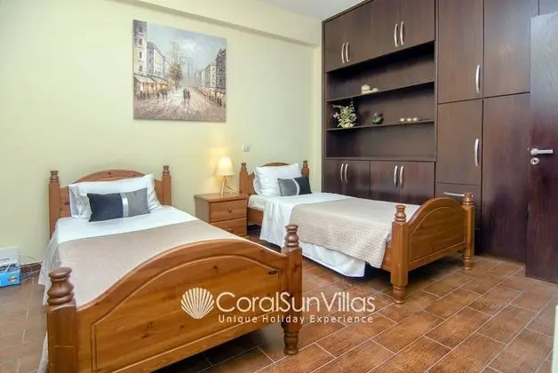 Villa, 6 Yatak Odası, Sigara İçilebilir, Balkon