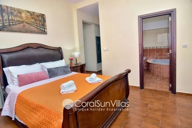 Villa, 6 Yatak Odası, Sigara İçilebilir, Balkon