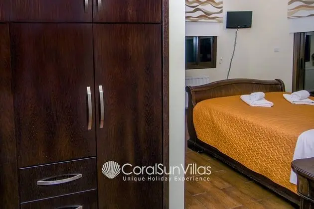 Villa, 6 Yatak Odası, Sigara İçilebilir, Balkon