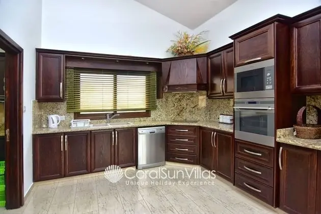 Villa, 6 Yatak Odası, Sigara İçilebilir, Balkon