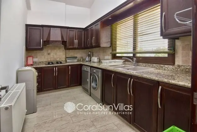 Villa, 6 Yatak Odası, Sigara İçilebilir, Balkon