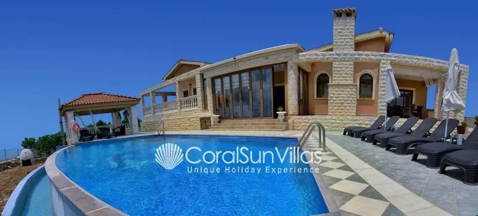 Villa, 6 Yatak Odası, Sigara İçilebilir, Balkon