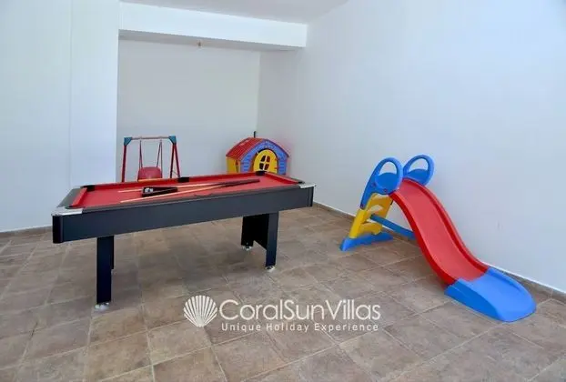 Villa, 6 Yatak Odası, Sigara İçilebilir, Balkon