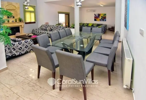 Villa, 6 Yatak Odası, Sigara İçilebilir, Balkon