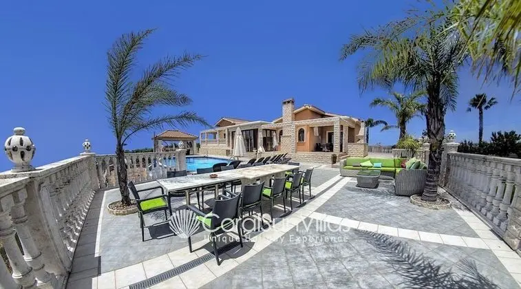 Villa, 6 Yatak Odası, Sigara İçilebilir, Balkon