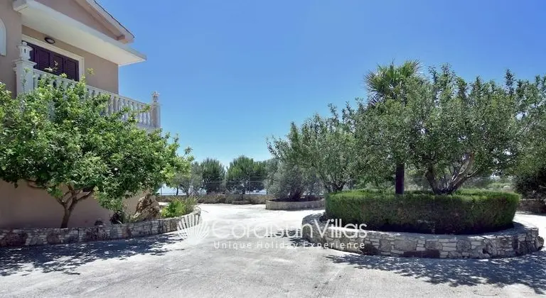 Villa, 6 Yatak Odası, Sigara İçilebilir, Balkon