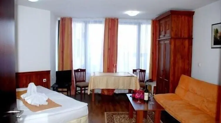 Deluxe Stüdyo