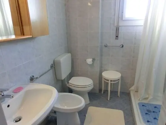 Apart Daire, 3 Yatak Odası, Buzdolabı