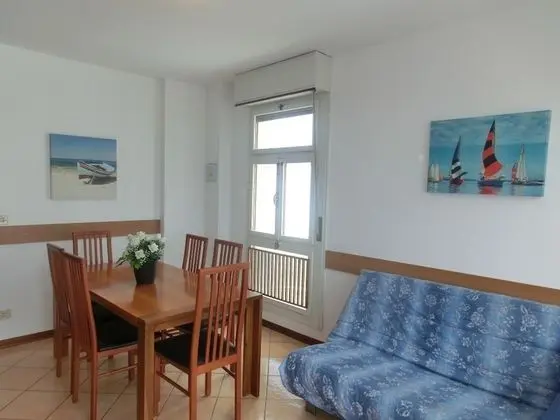 Apart Daire, 3 Yatak Odası, Buzdolabı