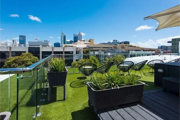 Tek Büyük Yataklı Oda (1 Bedroom)