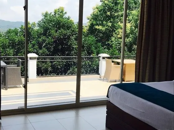 Deluxe Tek Büyük Yataklı Oda