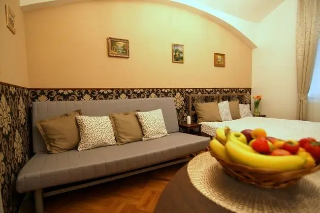 Design Stüdyo, 1 Büyük (Queen) Boy Yatak ve Çekyat
