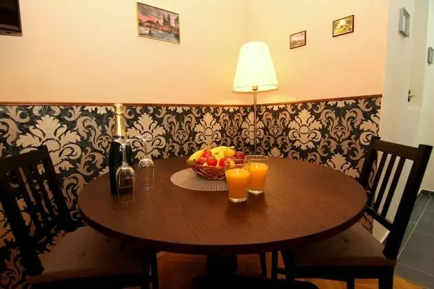 Design Stüdyo, 1 Büyük (Queen) Boy Yatak ve Çekyat