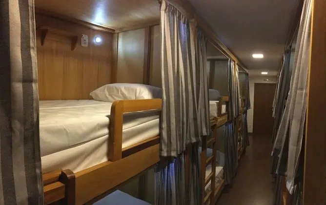 Ortak Ranzalı Oda, Sadece kadınlar için