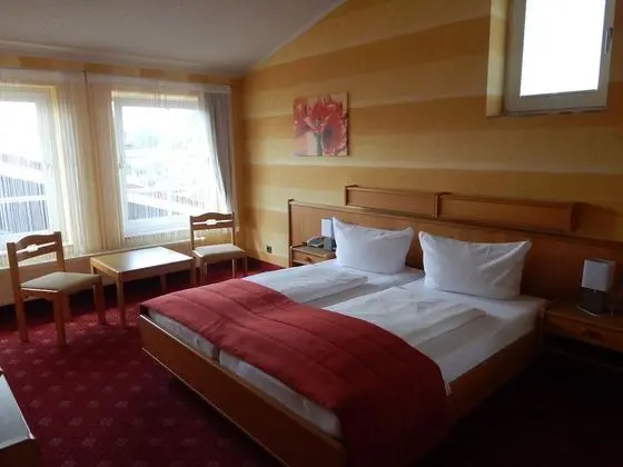 Tek Büyük Yataklı Oda