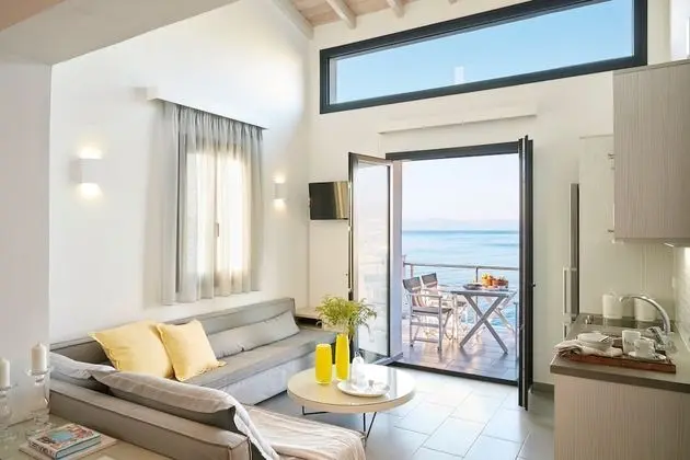 Superior Villa, 2 Yatak Odası, Kişiye Özel Havuzlu, Deniz Manzaralı